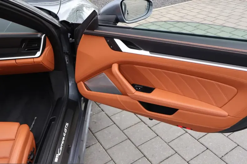 Porsche 911 din 2024 cu 7.900 km - oferta POR224179 - foto 24
