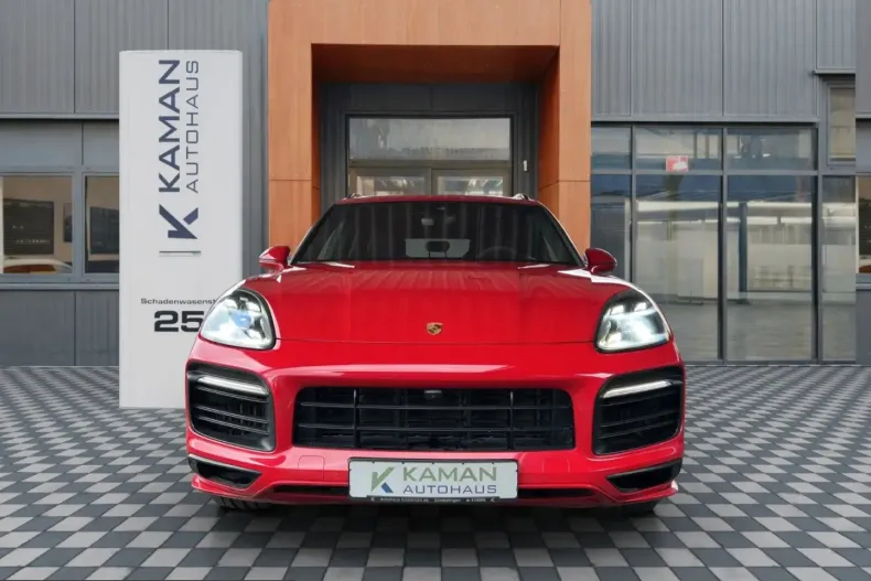 Porsche Cayenne din 2022 cu 4.800 km - oferta POR224183 - foto 3