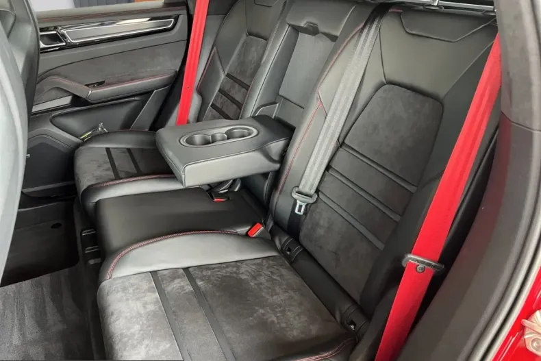 Porsche Cayenne din 2022 cu 4.800 km - oferta POR224183 - foto 13