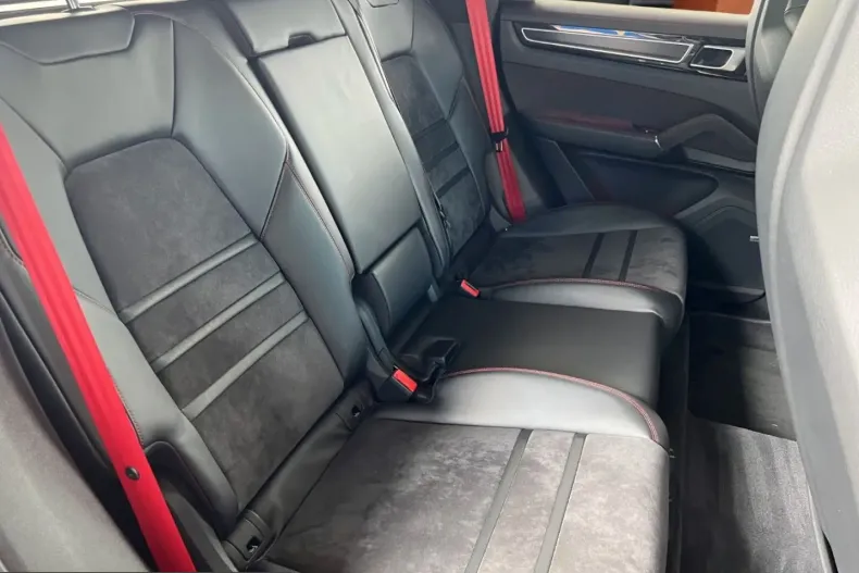 Porsche Cayenne din 2022 cu 4.800 km - oferta POR224183 - foto 14