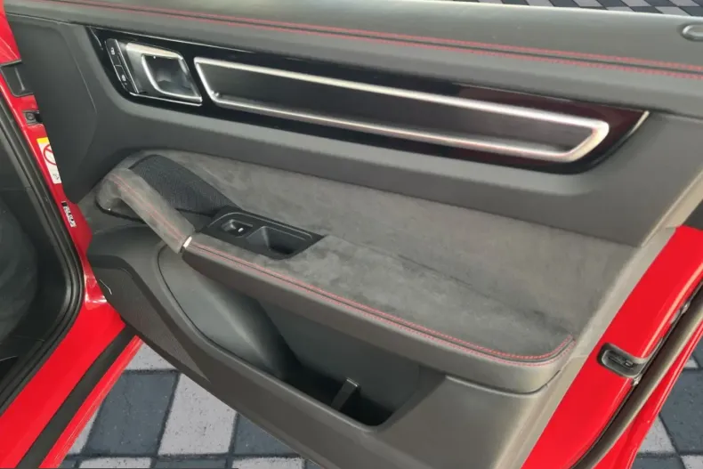 Porsche Cayenne din 2022 cu 4.800 km - oferta POR224183 - foto 25