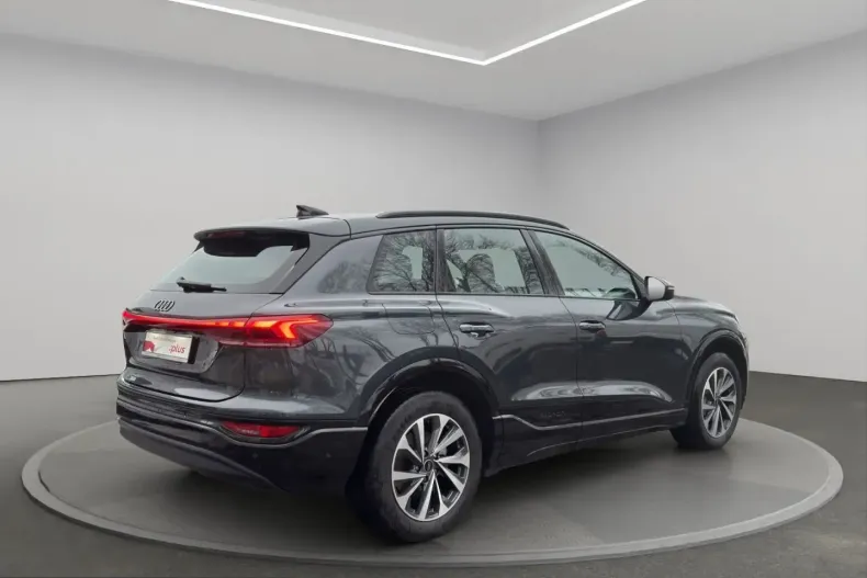 Audi Q6 e-tron din 2025 cu 17.792 km - oferta AUD224187 - foto 3