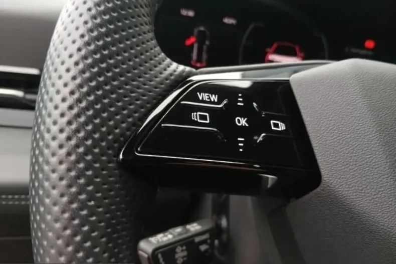 Audi Q6 e-tron din 2024 cu 8.642 km - oferta AUD224190 - foto 15