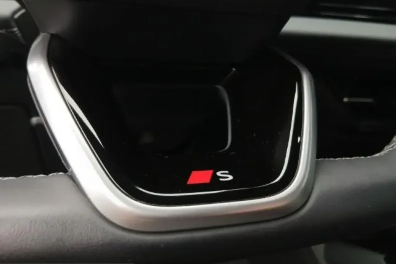 Audi Q6 e-tron din 2024 cu 8.642 km - oferta AUD224190 - foto 16