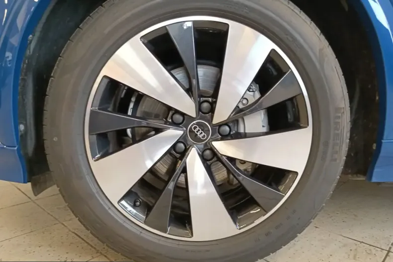 Audi Q6 e-tron din 2024 cu 8.243 km - oferta AUD224191 - foto 6