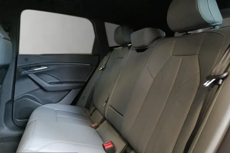 Audi Q6 e-tron din 2024 cu 8.243 km - oferta AUD224191 - foto 16