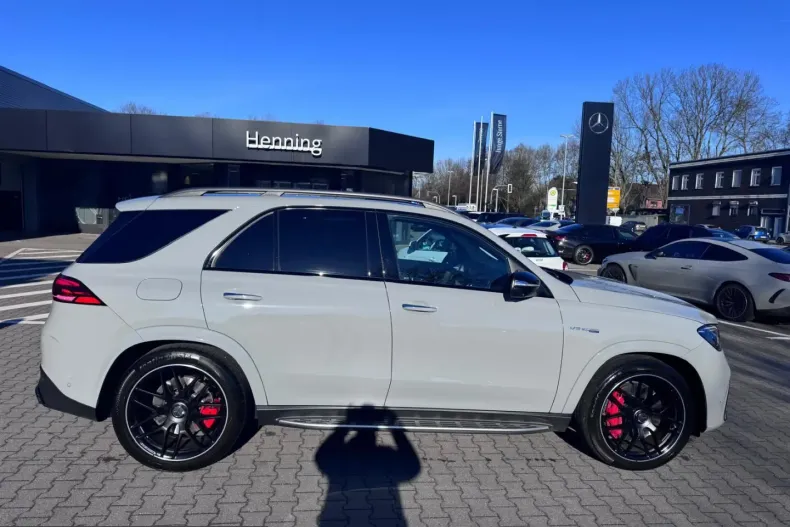 Mercedes-Benz GLE 63 AMG (Clasa GLE) din 2025 cu 31.000 km - oferta MER224192 - foto 3