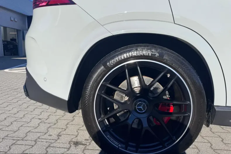 Mercedes-Benz GLE 63 AMG (Clasa GLE) din 2025 cu 31.000 km - oferta MER224192 - foto 8