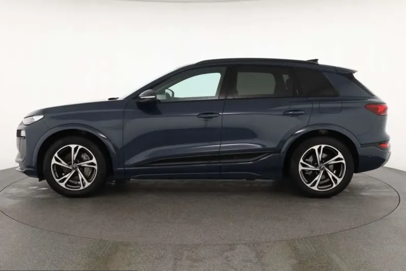 Audi Q6 e-tron din 2024 cu 7.614 km - oferta AUD224193 - foto 4