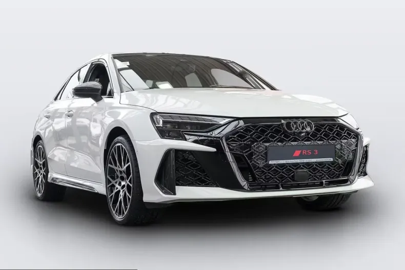 Audi RS3 din 2026 cu 0 km - oferta AUD224221 - foto 1