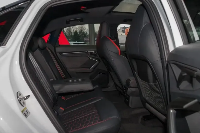 Audi RS3 din 2026 cu 0 km - oferta AUD224221 - foto 7