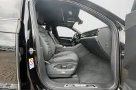 Volkswagen Touareg din 2023 cu 48.729 km - oferta VOL224223 - foto 4