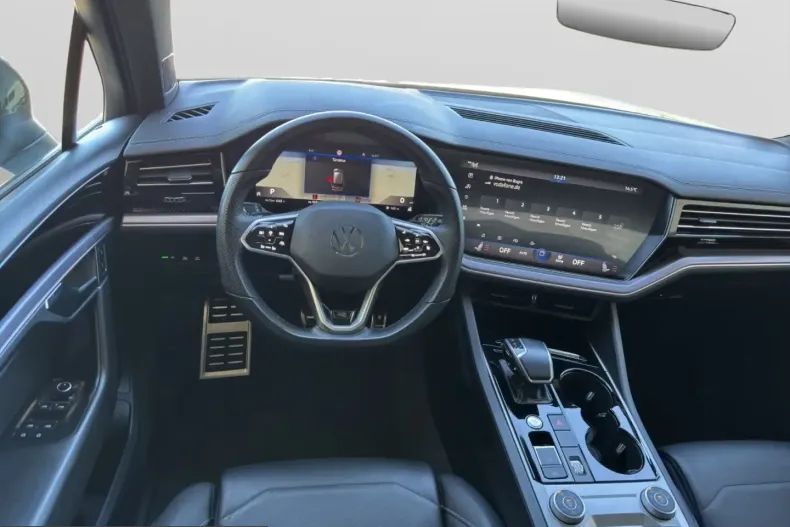 Volkswagen Touareg din 2022 cu 42.000 km - oferta VOL224225 - foto 5