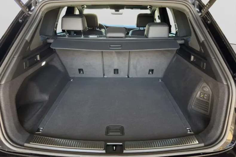 Volkswagen Touareg din 2022 cu 42.000 km - oferta VOL224225 - foto 10