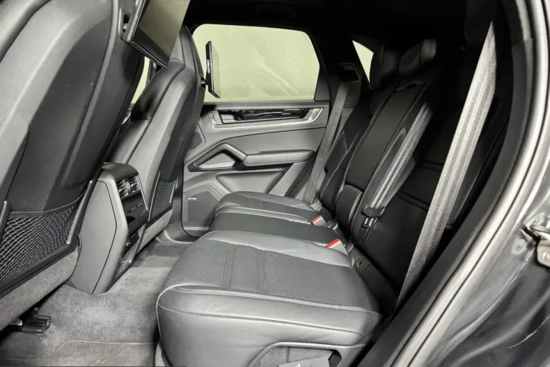 Porsche Cayenne din 2024 cu 10.000 km - oferta POR224226 - foto 12