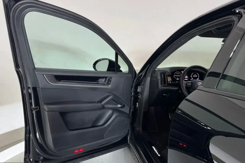 Porsche Cayenne din 2024 cu 10.000 km - oferta POR224226 - foto 15