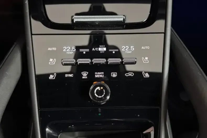 Porsche Cayenne din 2024 cu 10.000 km - oferta POR224226 - foto 29