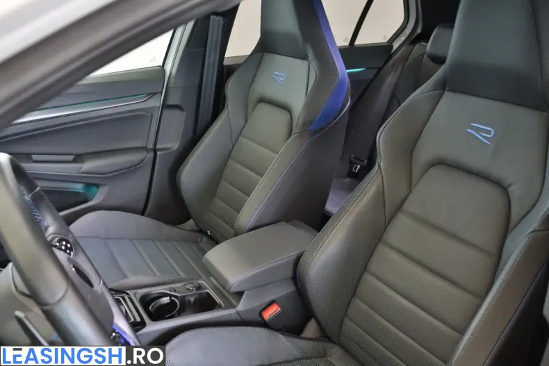 Volkswagen Golf din 2023 cu 34.647 km - oferta VOL224227 - foto 11