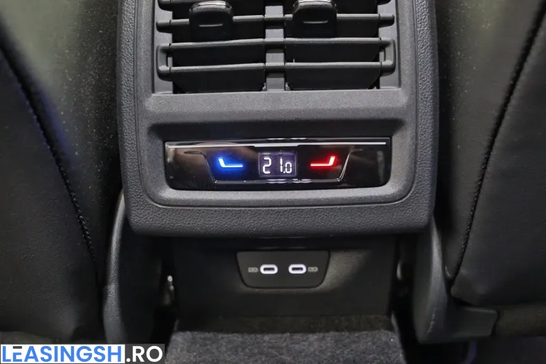 Volkswagen Golf din 2023 cu 34.647 km - oferta VOL224227 - foto 29
