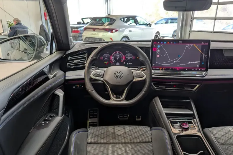 Volkswagen Tiguan din 2025 cu 25.335 km - oferta VOL224229 - foto 20