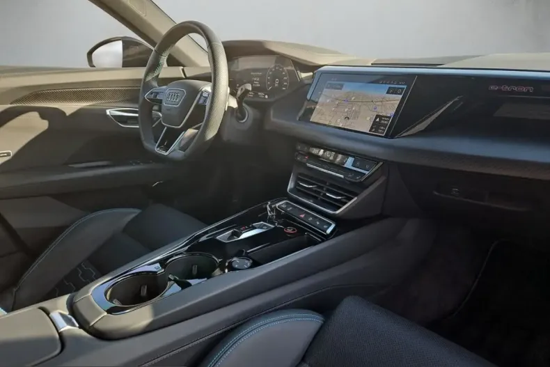 Audi e-tron GT din 2024 cu 14.136 km - oferta AUD224234 - foto 5