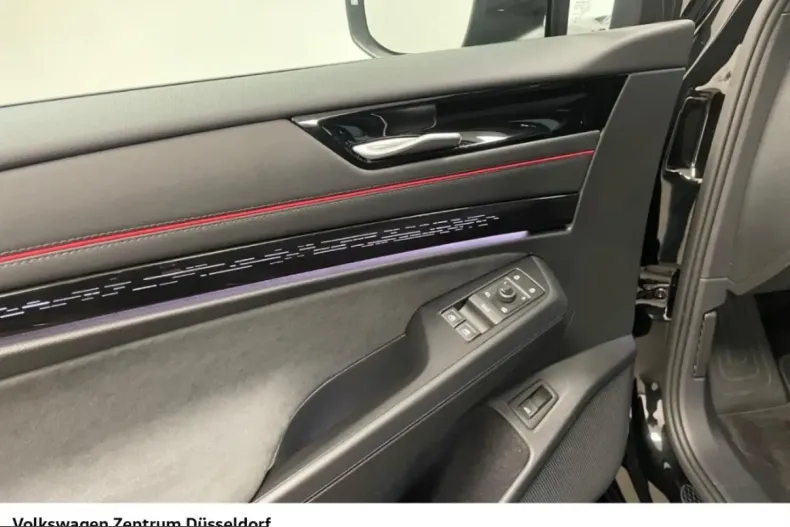 Volkswagen ID.7 din 2025 cu 21.938 km - oferta VOL224238 - foto 9