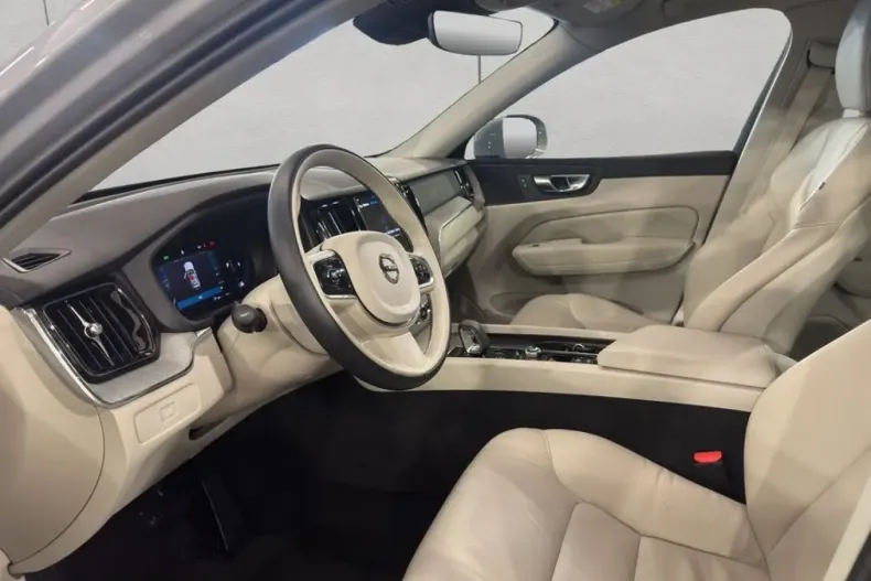 Volvo XC60 din 2024 cu 15.934 km - oferta VOL224241 - foto 8