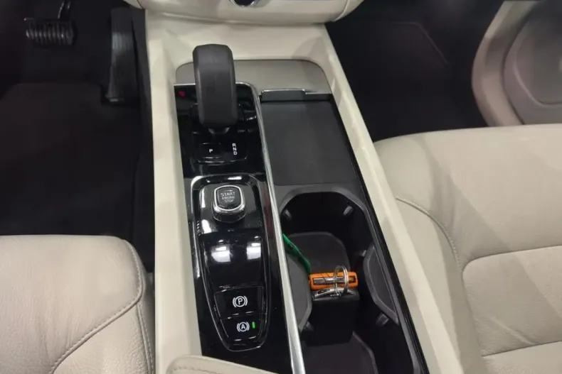 Volvo XC60 din 2024 cu 15.934 km - oferta VOL224241 - foto 12