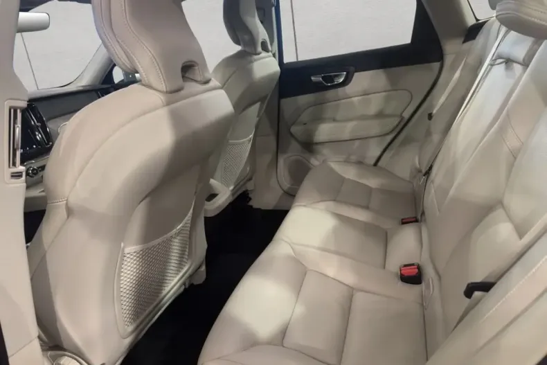 Volvo XC60 din 2024 cu 15.934 km - oferta VOL224241 - foto 15