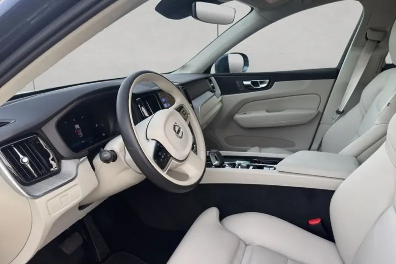 Volvo XC60 din 2024 cu 16.700 km - oferta VOL224242 - foto 8