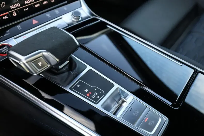 Audi RS6 din 2025 cu 13.659 km - oferta AUD224245 - foto 13
