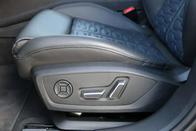 Audi RS6 din 2025 cu 13.659 km - oferta AUD224245 - foto 23