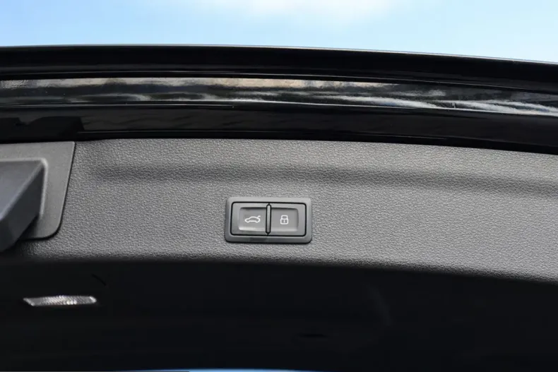 Audi RS6 din 2025 cu 13.659 km - oferta AUD224245 - foto 26