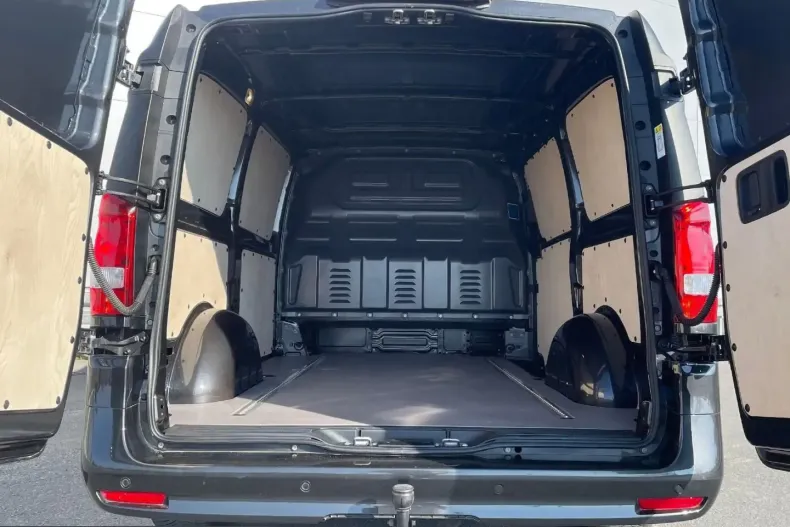 Mercedes-Benz Vito din 2025 cu 14.540 km - oferta MER224248 - foto 8
