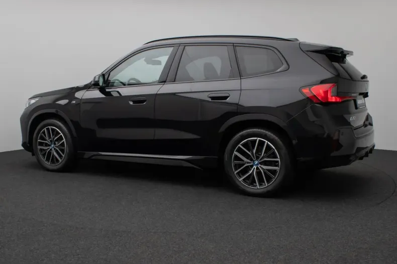 BMW iX1 (Seria X) din 2023 cu 9.044 km - oferta BMW224253 - foto 9