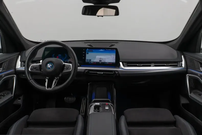 BMW iX1 (Seria X) din 2023 cu 9.044 km - oferta BMW224253 - foto 17