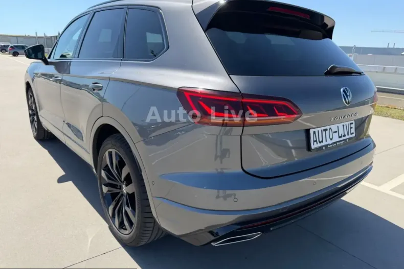 Volkswagen Touareg din 2023 cu 16.322 km - oferta VOL224254 - foto 3