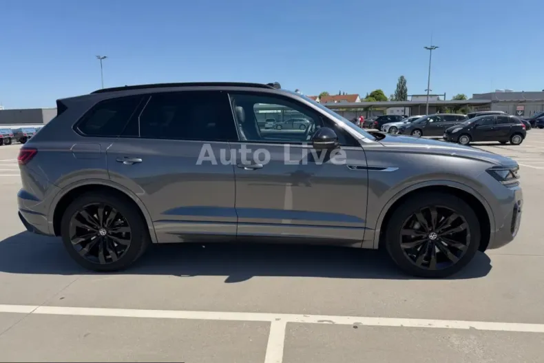 Volkswagen Touareg din 2023 cu 16.322 km - oferta VOL224254 - foto 6