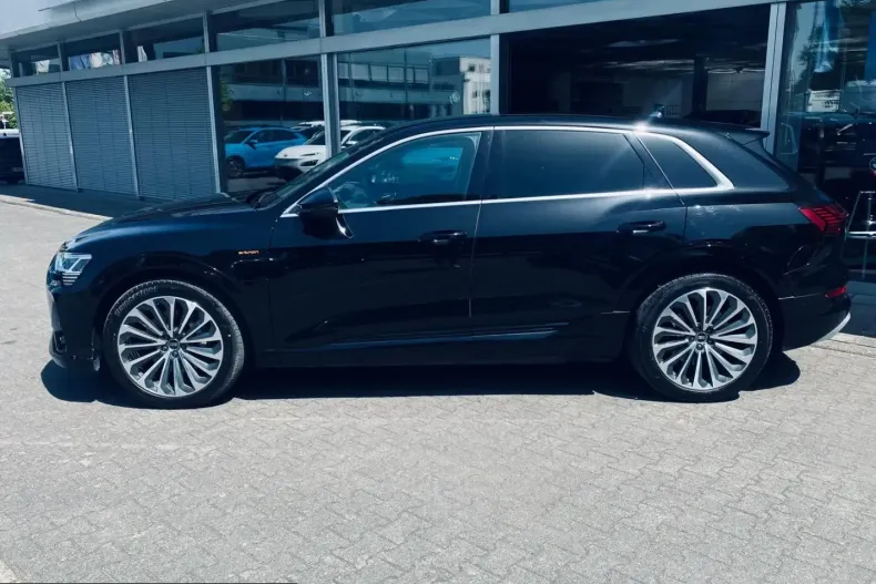 Audi e-tron din 2023 cu 19.500 km - oferta AUD224255 - foto 3