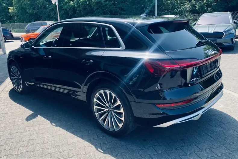 Audi e-tron din 2023 cu 19.500 km - oferta AUD224255 - foto 5