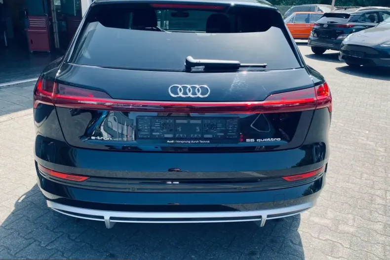 Audi e-tron din 2023 cu 19.500 km - oferta AUD224255 - foto 6