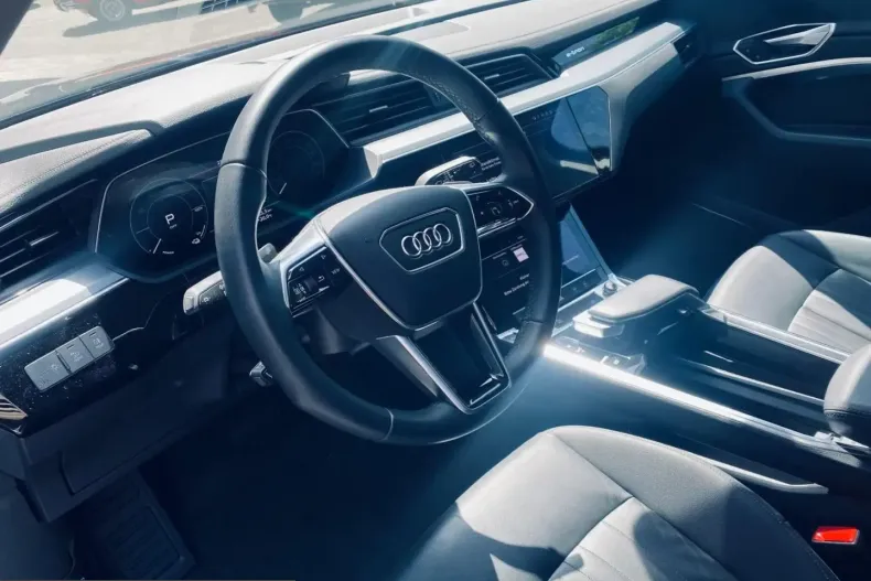 Audi e-tron din 2023 cu 19.500 km - oferta AUD224255 - foto 10
