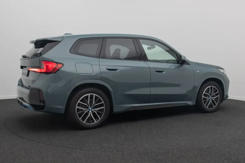 BMW iX1 (Seria X) din 2023 cu 10.321 km - oferta BMW224256 - foto 5