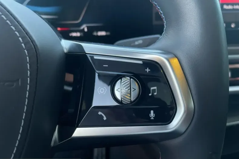 BMW i7 (Seria 7) din 2025 cu 16.969 km - oferta BMW224258 - foto 12