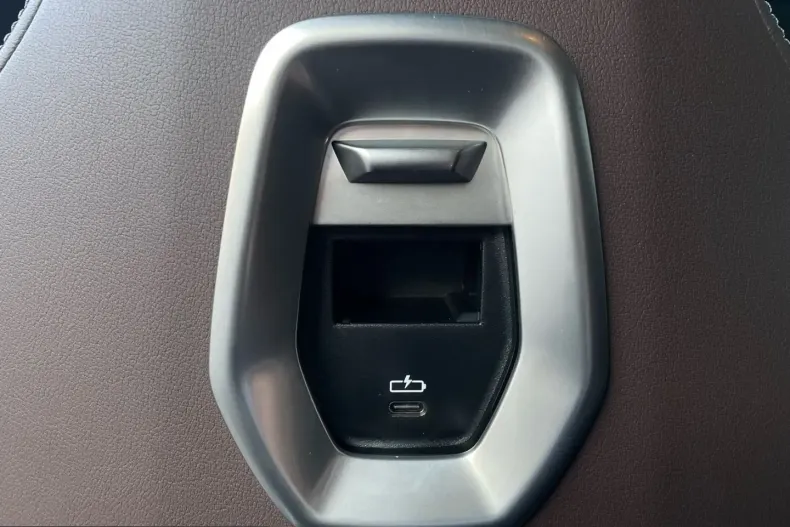 BMW i7 (Seria 7) din 2025 cu 16.969 km - oferta BMW224258 - foto 27