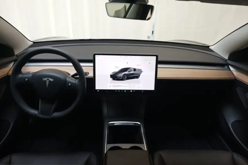 Tesla Model 3 din 2022 cu 29.934 km - oferta TES224259 - foto 8