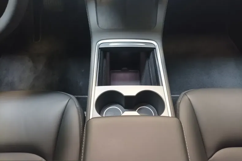 Tesla Model 3 din 2022 cu 29.934 km - oferta TES224259 - foto 10