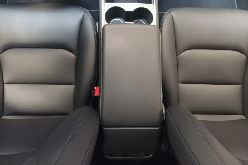 Tesla Model 3 din 2022 cu 29.934 km - oferta TES224259 - foto 12