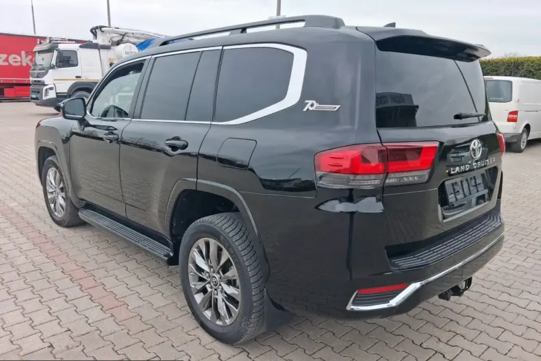 Toyota Land Cruiser din 2023 cu 20.111 km - oferta TOY224267 - foto 7
