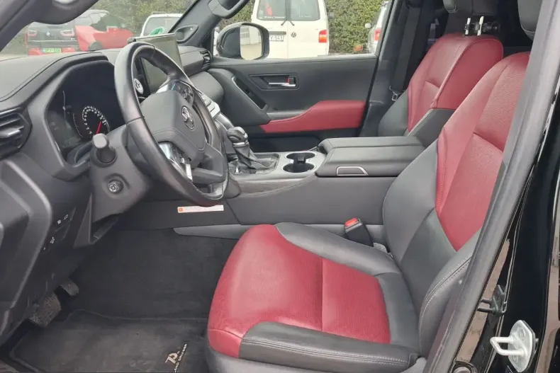 Toyota Land Cruiser din 2023 cu 20.111 km - oferta TOY224267 - foto 12